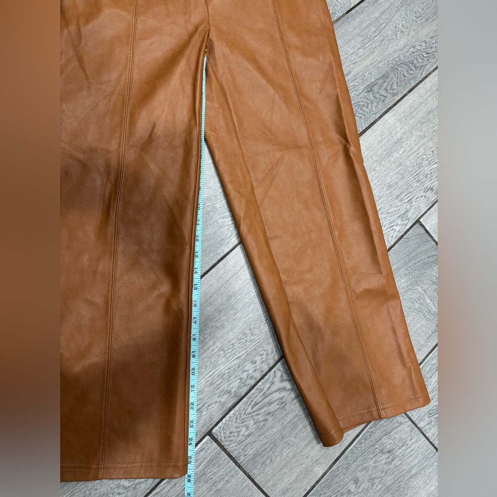 Seven 7 For All Mankind Faux Leather Wide Leg Cropped Pants in Saddle Size Small - Picture 4 of 9